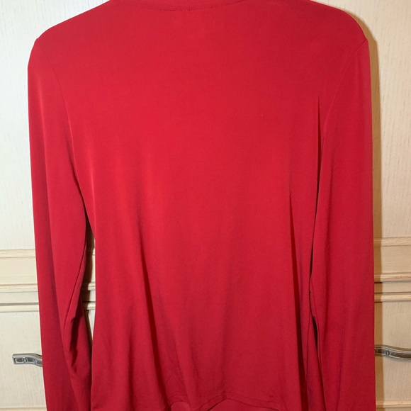Red long sleeve top - Picture 2 of 3